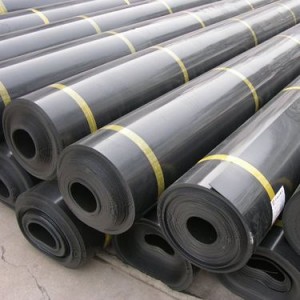 Hdpe גיאוממברנה